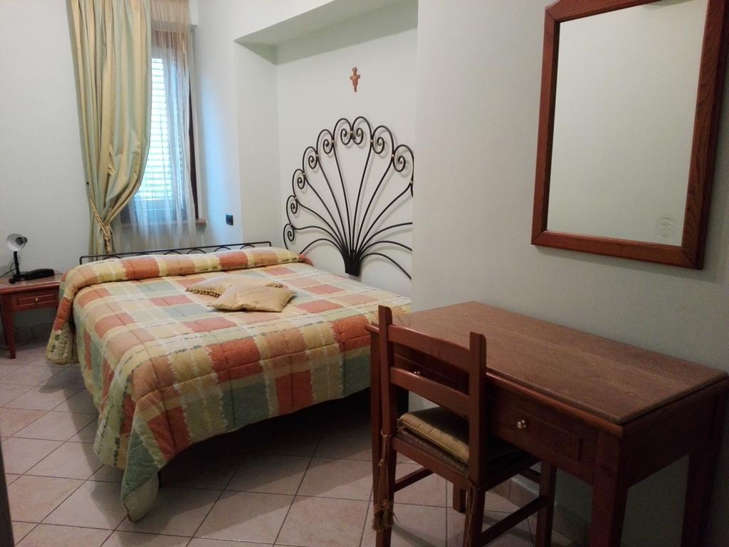 Hotel Ponte San Vittorino Assisi Eksteriør billede